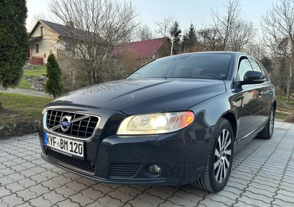 Volvo V70 cena 29999 przebieg: 195000, rok produkcji 2011 z Środa Wielkopolska małe 667